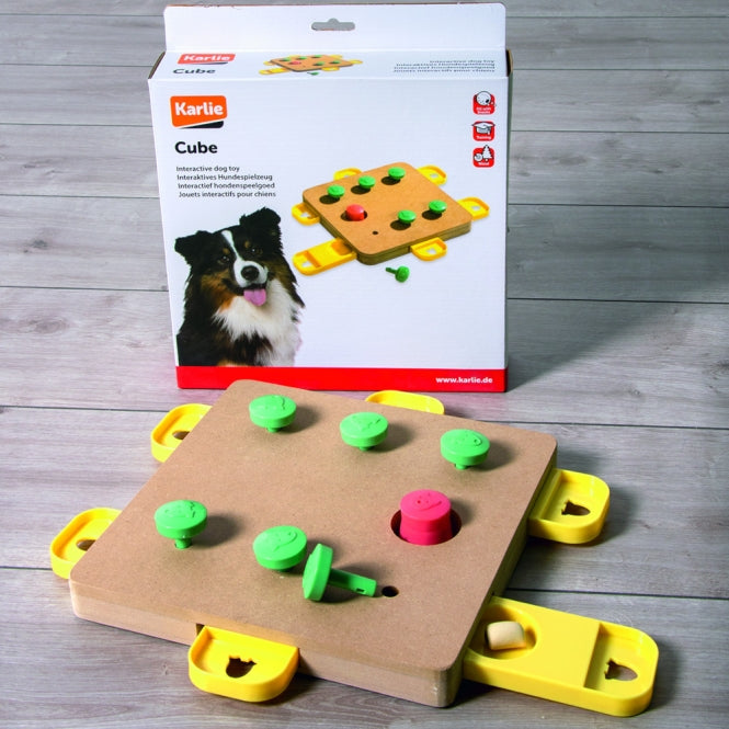 Karlie Doggy Brain Train Cube – Anspruchsvolles Intelligenzspielzeug für Hunde
